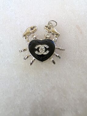 Silver Tone Crab Charm Pendant Black Enamel Heart Crystal Rhinestone CC Logo